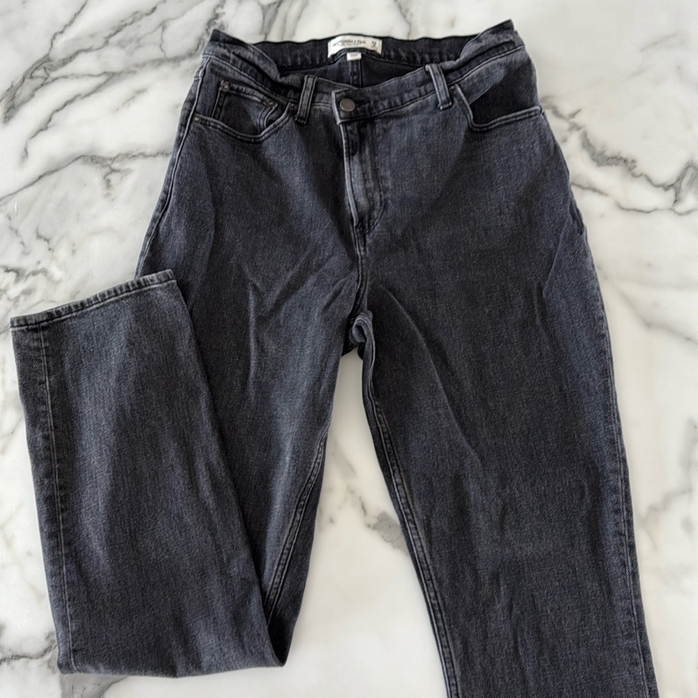 Abercrombie & Fitch 90’s Slim Straight Ultra High Rise Jeans Black Curve Love